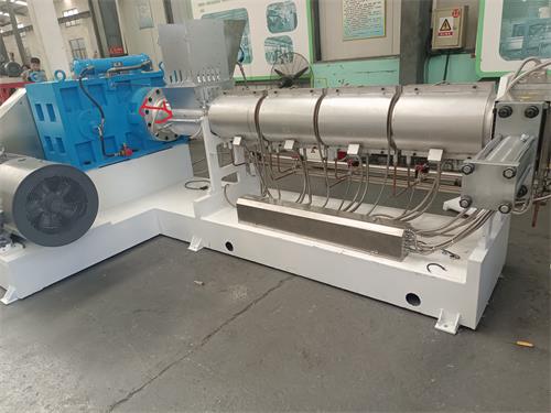 卓億橡塑最新雙轉子生產線產品